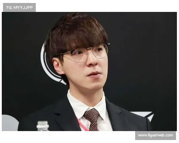 kkOma监督肯定Peyz潜力，强调数据基础重要性